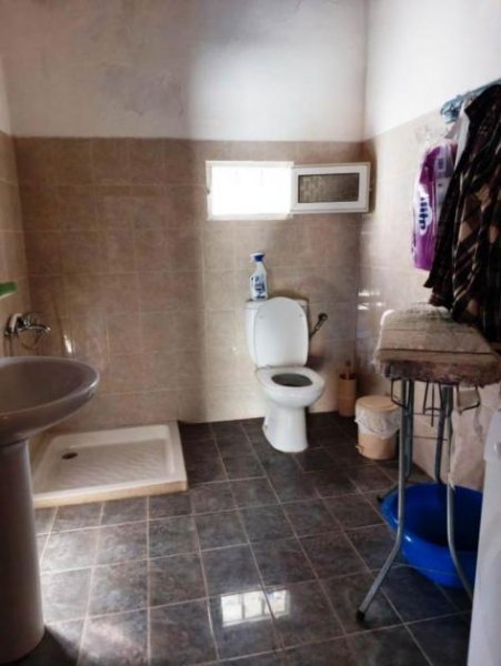 Pappagiannades Ostkreta, Pappagiannades: Bewohnbares Haus mit Olivenbäumen und Bergblick zu verkaufen Haus kaufen